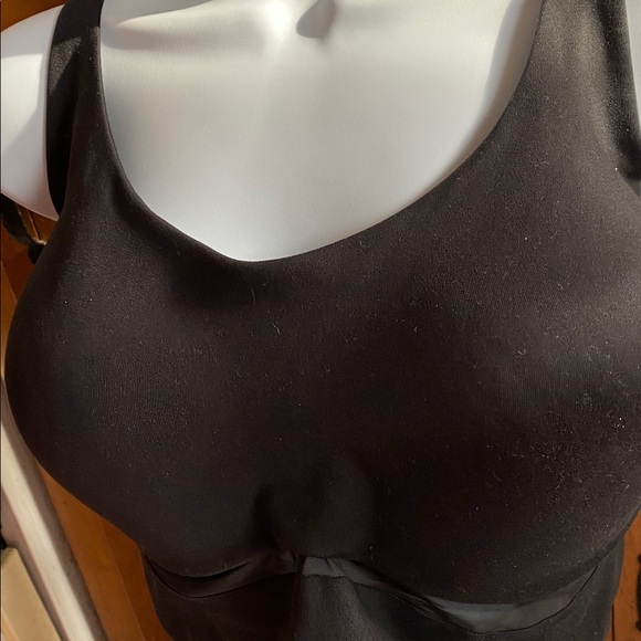 Victoria’s Secret Sports Bra Size 36DDD - Picture 2 of 8